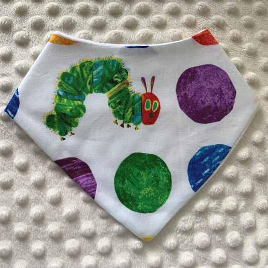 Inspired by one of our favorite bedtime stories, this whimsical bib is the perfect choice for your future readers. Gift this very hungry caterpillar bib to your favorite librarian or book lover.